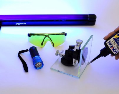 Pevnost lepených spojů při práci se sklem